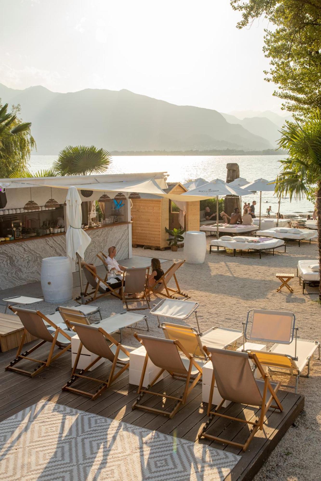 Riva Club I Boutique I Restaurant
