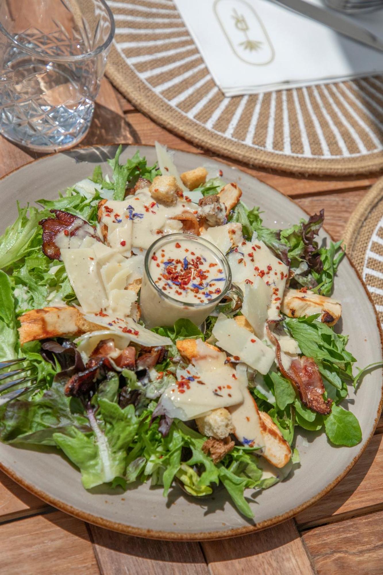 Riva Club I Boutique I Restaurant